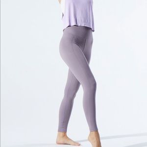 Avocado Phoenix Fire Legging in Army Green XS/S